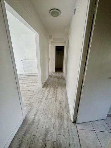Appartement 3 pièces 59 m2 rdc avec jardinet