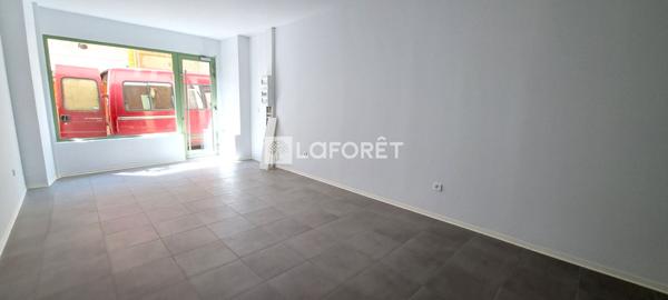 Location local commercial Villemur-sur-Tarn - 2 pièce(s) - 50 m² - 480 €/mois