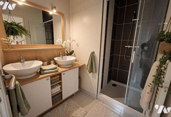 Apt T3 en DUPLEX - à SAINTES - rive gauche - à 20m du centre ville à pied - avec cave