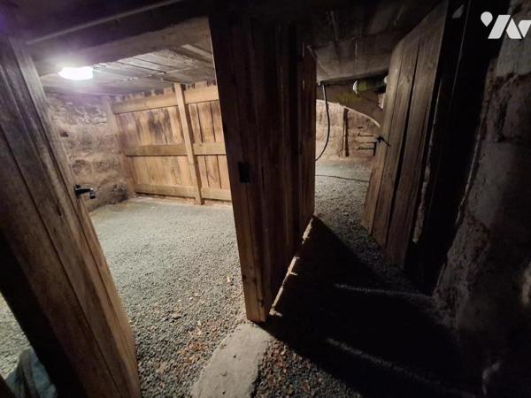 Apt T3 en DUPLEX - à SAINTES - rive gauche - à 20m du centre ville à pied - avec cave