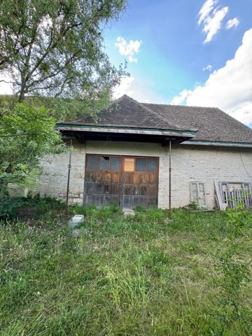 Maison de charme en pierres, avec dépendances