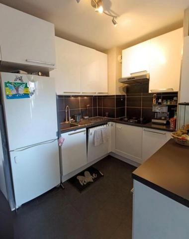 Le Blanc-Mesnil (93150) Appartement trois pièces + balcon + parking