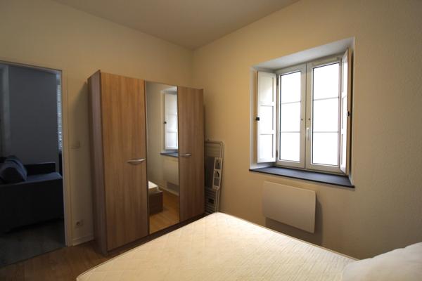 Vic-en-Bigorre (65500) T2 MEUBLE AVEC PARKING