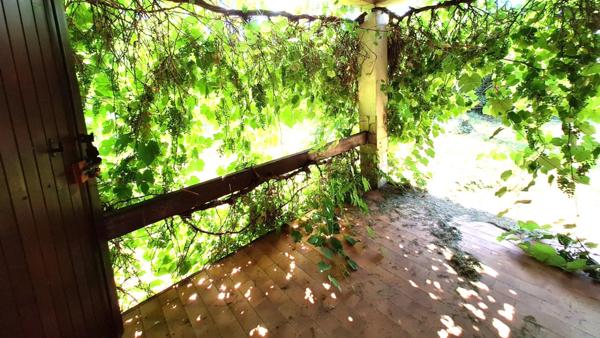 Maison à 6 pièces LAURIS (84) terrain 3136 m²