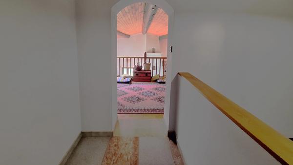 Maison à 6 pièces LAURIS (84) terrain 3136 m²