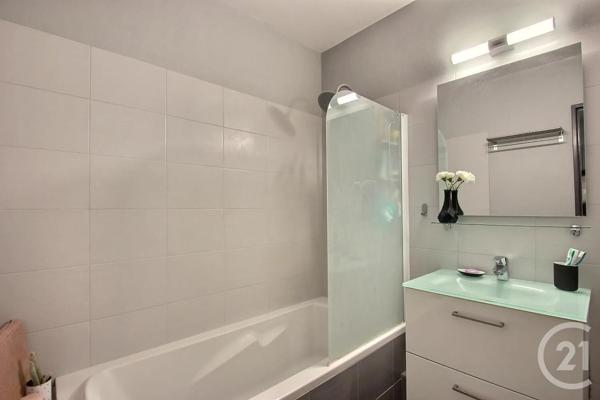 Appartement F3 à vendre  3 pièces - 76,54 m 2   HAGUENAU  - 67