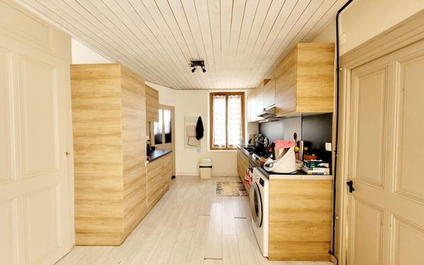 Maison à vendre    4 pièces • 80 m2 Gex