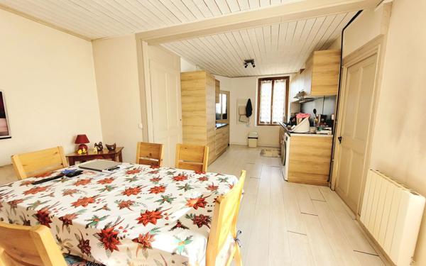 Maison à vendre    4 pièces • 80 m2 Gex