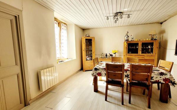 Maison à vendre    4 pièces • 80 m2 Gex