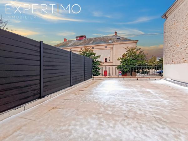 Étampes (91150) Magnifique 3 pièces avec terrasse dans résidence rénovée au coeur d'Etampes proche de la gare et des commerces