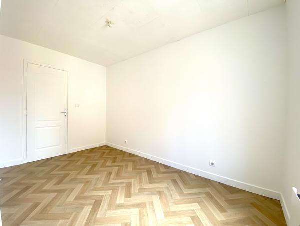 Appartement
         2 pièces
        - 34 m² Exclusivité 51 000 € *