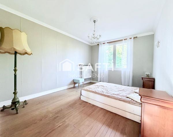 A SOISSONS 02, JOLIE MAISON DE PLAIN PIED AVEC 3 CHAMBRES ET SOUS-SOL TOTAL, TERRAIN DE 551 M2.
