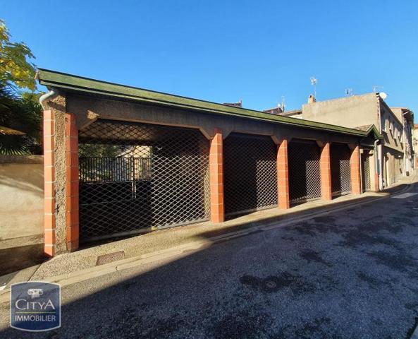 Vente local professionnel 443m²