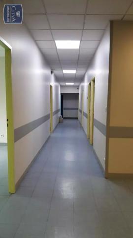 Vente local professionnel 443m²