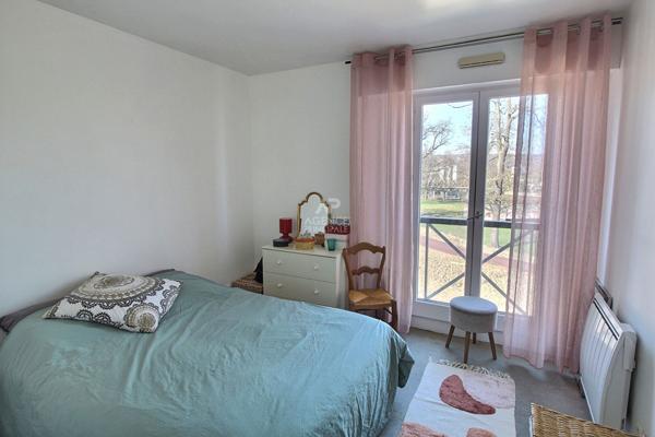 Appartement Verneuil Sur Seine 4 pièce(s) 74 m2 €285 000 ** - Référence 1023