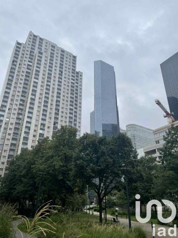 Parking for sale 11 m² Courbevoie