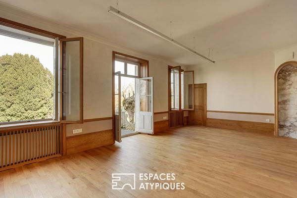 Ancien presbytère rénové sur les hauteurs d’un village de caractère