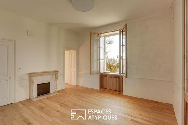 Ancien presbytère rénové sur les hauteurs d’un village de caractère