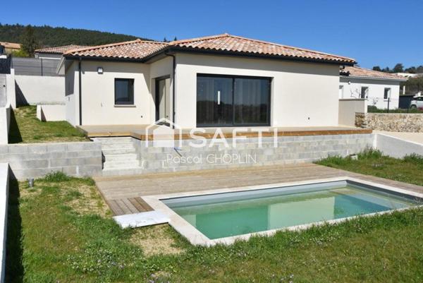 Magnifique villa lumineuse avec piscine et jolie vue