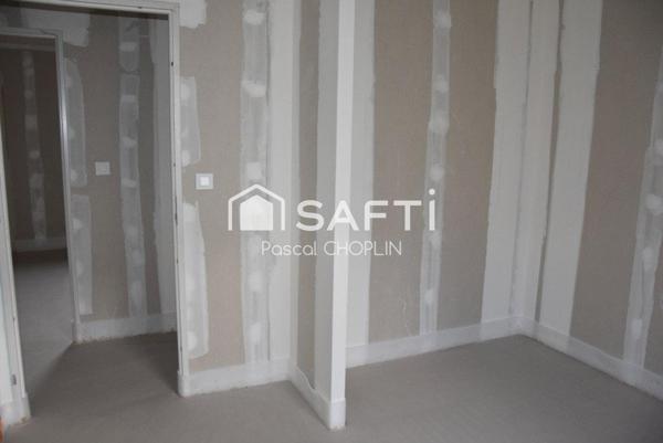 Magnifique villa lumineuse avec piscine et jolie vue