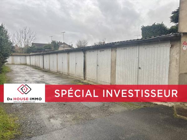 Parking / Box à vendre de 330 m²