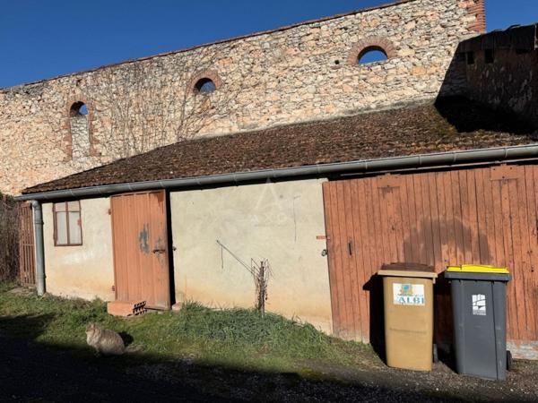 Maison avec vue panoramique et terrain généreux