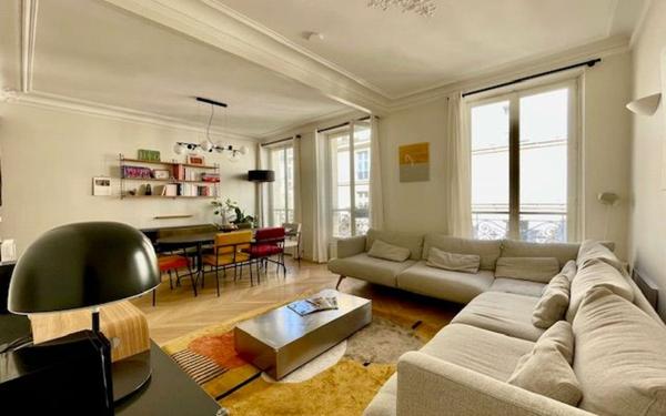 Appartement à louer    6 pièces • 88,30 m2 Paris 17