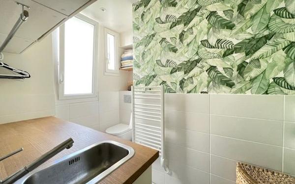 Appartement à louer    6 pièces • 88,30 m2 Paris 17