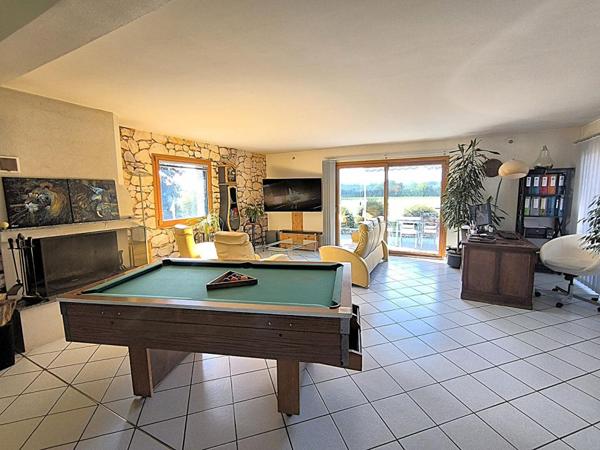 Maison Gournay-en-Bray 7 pièce(s) 187 m2