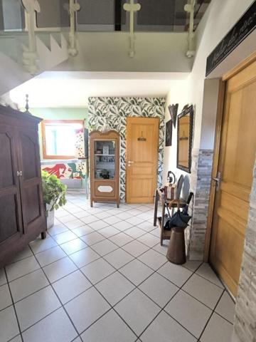 Maison Gournay-en-Bray 7 pièce(s) 187 m2