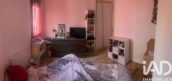 Location appartement 3 pièces 55 m² Courbevoie
