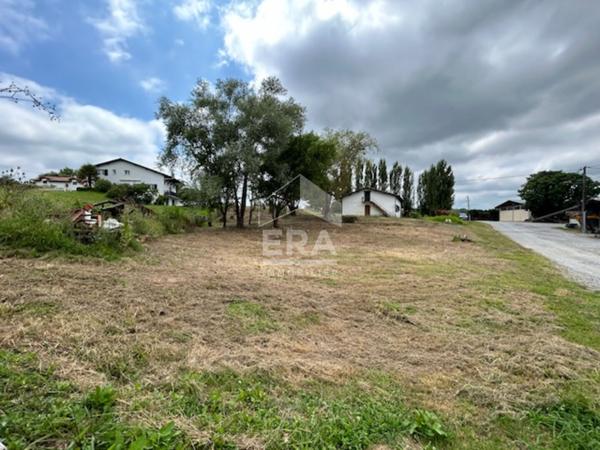 Briscous - Vente Terrain - borné et viabilisé