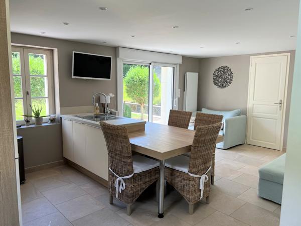 Wimille (62126) Belle demeure ancienne sur un parc de 7 500m² avec dépendance et piscine.