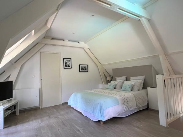 Wimille (62126) Belle demeure ancienne sur un parc de 7 500m² avec dépendance et piscine.