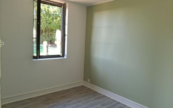 Maison à louer    3 pièces •  Surville