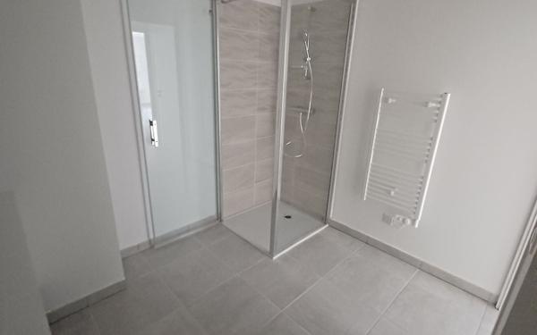 Appartement à louer    3 pièces •  Istres