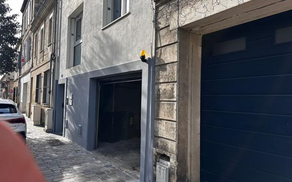 Stationnement à louer    Bordeaux