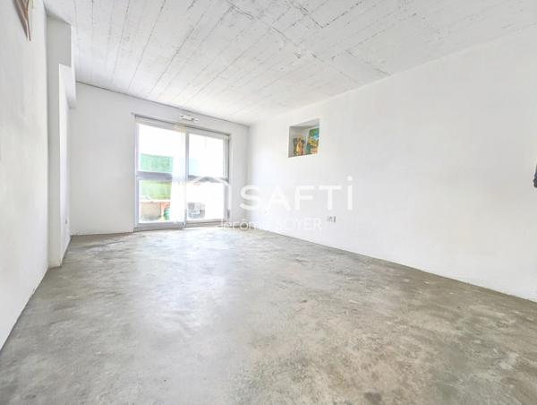 ENSEMBLE DE 2 MAISONS + HANGAR EN CENTRE-VILLE