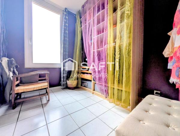 ENSEMBLE DE 2 MAISONS + HANGAR EN CENTRE-VILLE