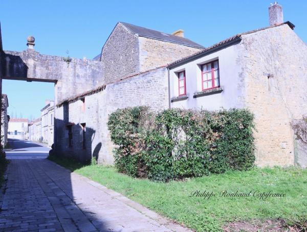 Maison à vendre 8 pièces FOUSSAIS PAYRE (85)