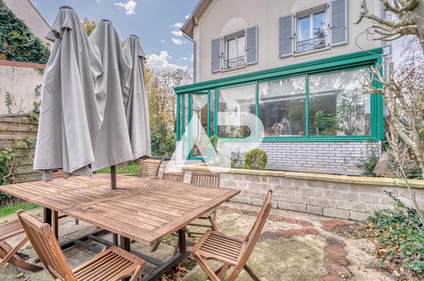 Maison Rueil Malmaison 7 pièce(s) 165m2 1 149 000 € **  - Référence  19572