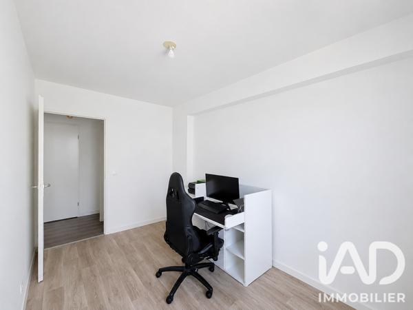 Appartement à vendre 3 pièces 59 m² Boussy-Saint-Antoine