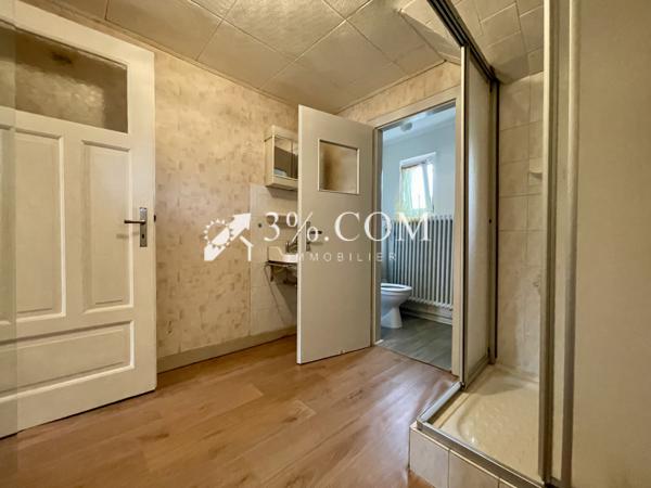 Maison 8 pièce(s) 5 chambre(s) 204 m²