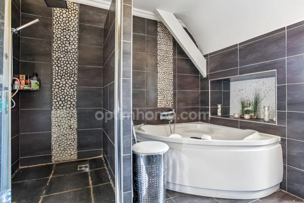 Maison à vendre 7 pièces VERT-SAINT-DENIS (77)