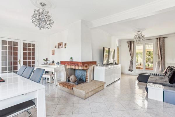 Maison à vendre 7 pièces VERT-SAINT-DENIS (77)