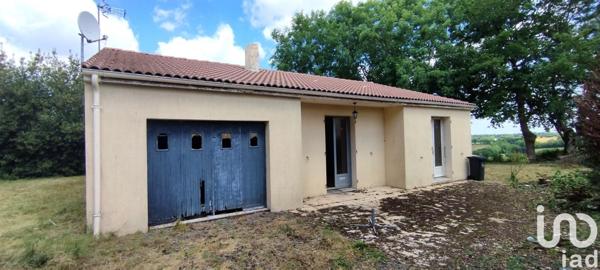 Maison 4 pièces de 73 m² à Mervent (85200)
