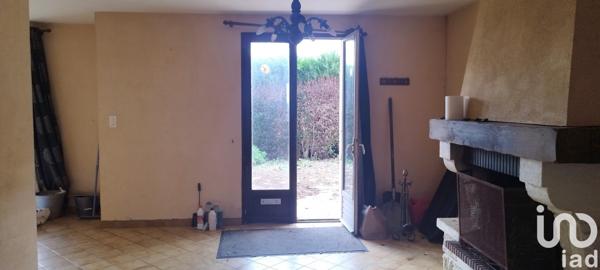 Maison 4 pièces de 73 m² à Mervent (85200)