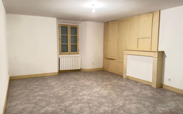 Appartement à louer    2 pièces • 48 m2 Saint-Junien