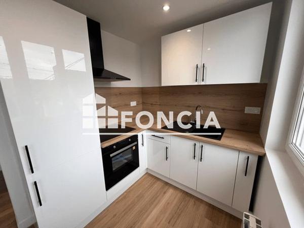 Location Studio 23 m² - 98 BOULEVARD CARNOT Le Mans 72000