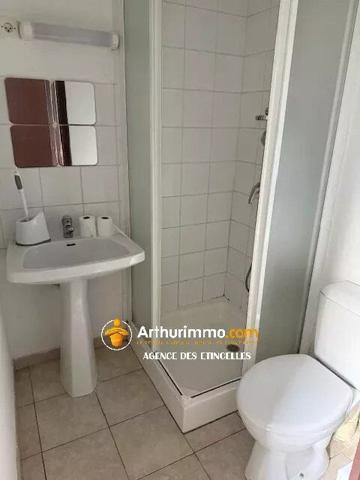 Location                                                      Appartement
                        
                     3 pièces                      40 m2                     à Martigné-Ferchaud